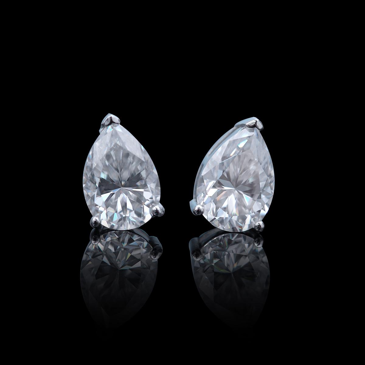 Pear Cut Stud Earrings D Color VVS Synthetic Moissanite Stud Unisex Earrings Birthday Anniversary Mother's Day Gifts for Men Women