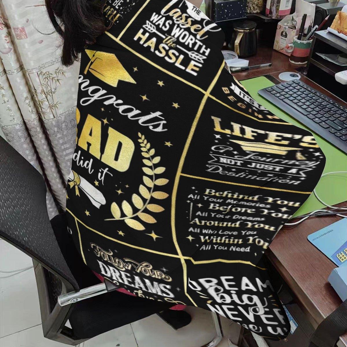 Flannel Blanket Featuring Graduation Quotes - Design with 'Congrats Grad' And Motivational Phrases, Made from Soft Material, Suitable for All Seasons, an Ideal Present for Beds, Perfect for Unique Gifts for Loved Ones (Christmas, Halloween
