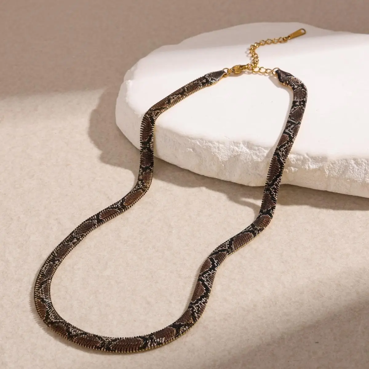 Snake Chain Choker Necklace Unisex Textured Collarbone Colorful Fashion Jewelry