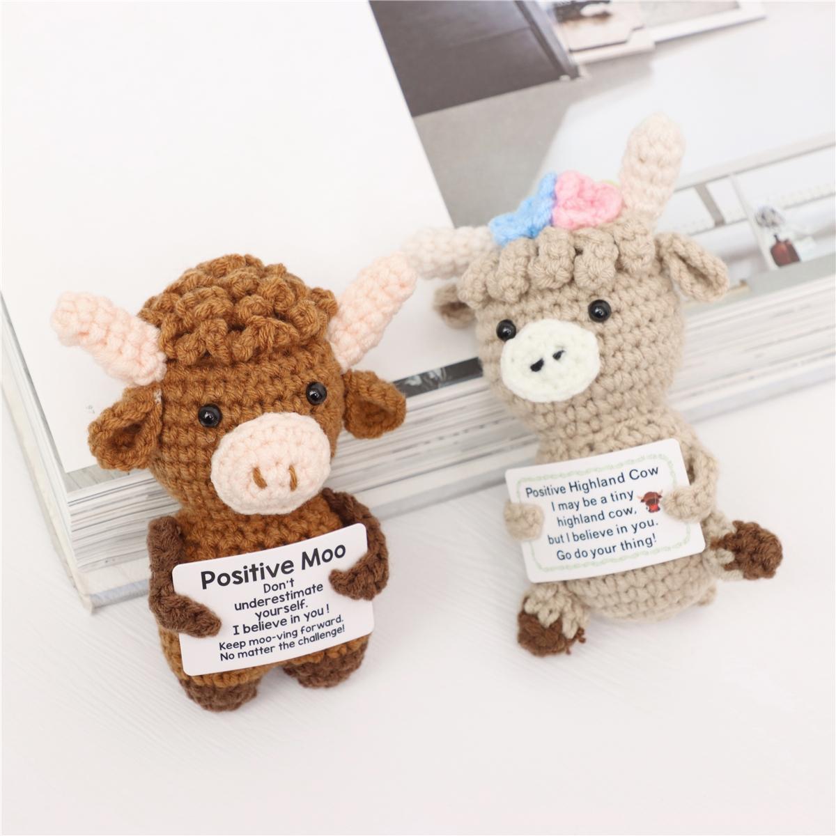 Highland Cow Crochet Emotion Support Doll, Handmade Crochet Figure, Positive Message Motivational Stress Relief Hug Card Series, Cute Animal Home Desktop Decoration