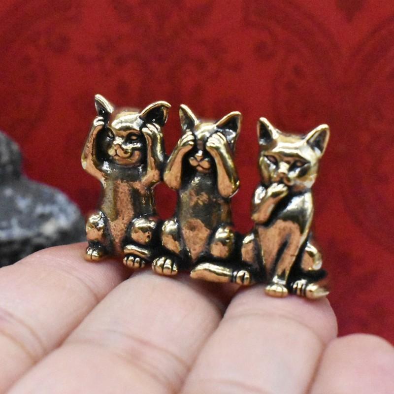 Copper Cat Statue Figurine, Fun Cute Design, Craftsmanship Detail, Home Tea Pet Desktop Decoration, Collectible Item for Cat Lovers