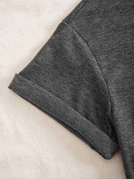 Women's Overstimulated Moms Club Round Neck Graphic Tee, Vintage Trendy Casual Short Sleeve T-shirt for Daily Wear, Ladies Summer Outfit, Top