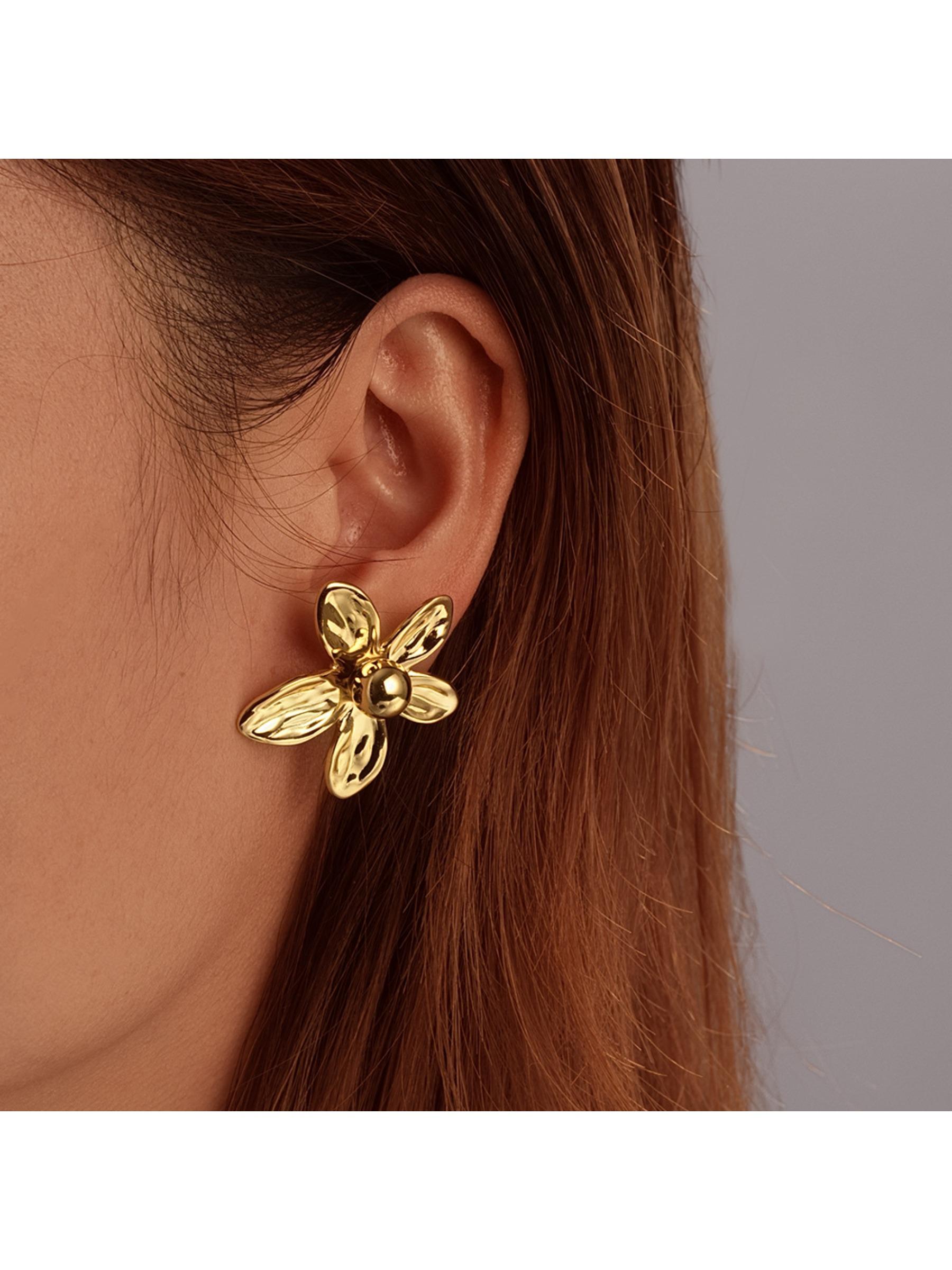 European and American Fashion Five-Leaf Flower Stainless Steel Earrings, Retro Women's Stainless Steel Bead-Welded Jewelry, PVD Plated Earrings