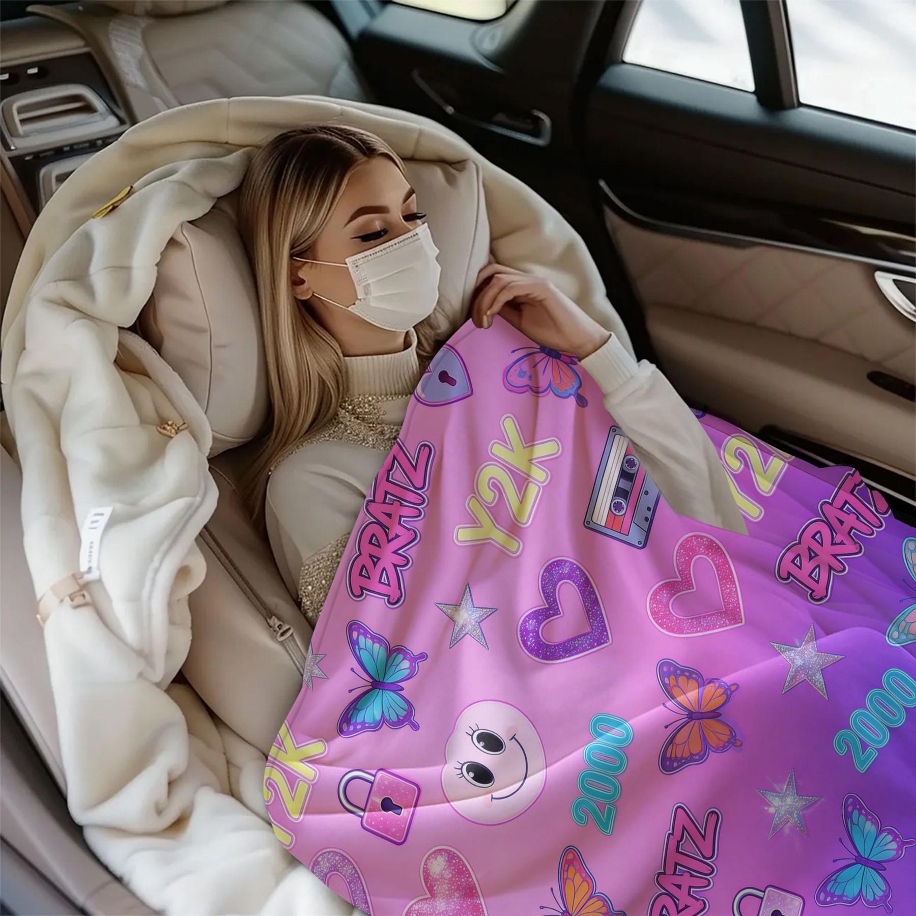 Bratz Y2K Flannel Blanket, Retro Cassette Butterfly Print Blanket, Office Nap Blanket, Multi-Use Blanket, Suitable For Bedroom Bedding Sofa Nap Drama Watching Throw, All-Season Use