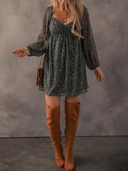 Women's Ditsy Floral Print Sweetheart Neck Shirred Back Dress, Boho Fashion Casual Puff Sleeve Dress for Daily Holiday Vacation Wear, Ladies Dress for All Seasons