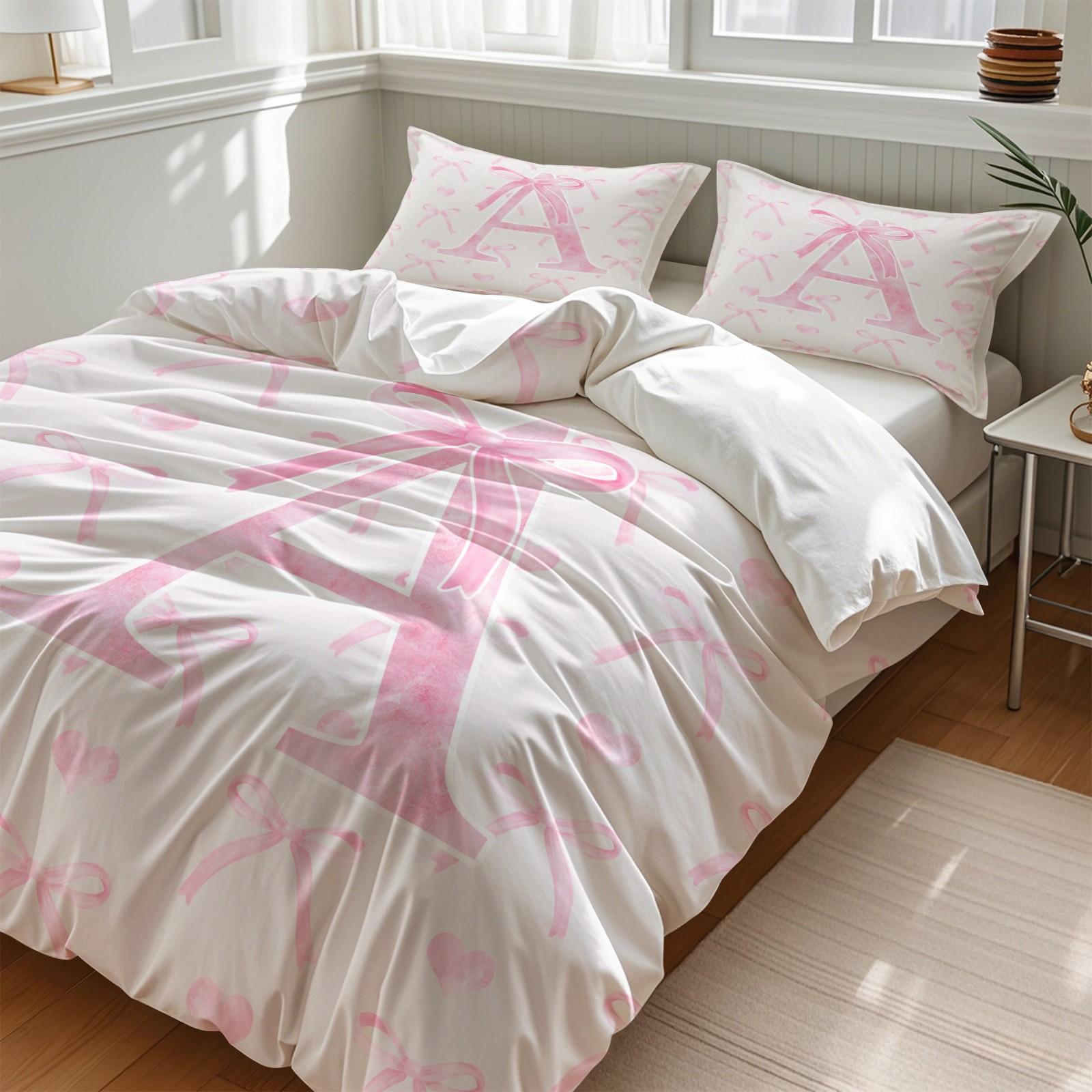 Princess Style Printed Comforter Set, Including Comforter Set and 1/2 Coreless Pillowcase, Three-Dimensional Letters Pink Bow and Love Bedding Set, Soft and Comfortable, Suitable For All Seasons
