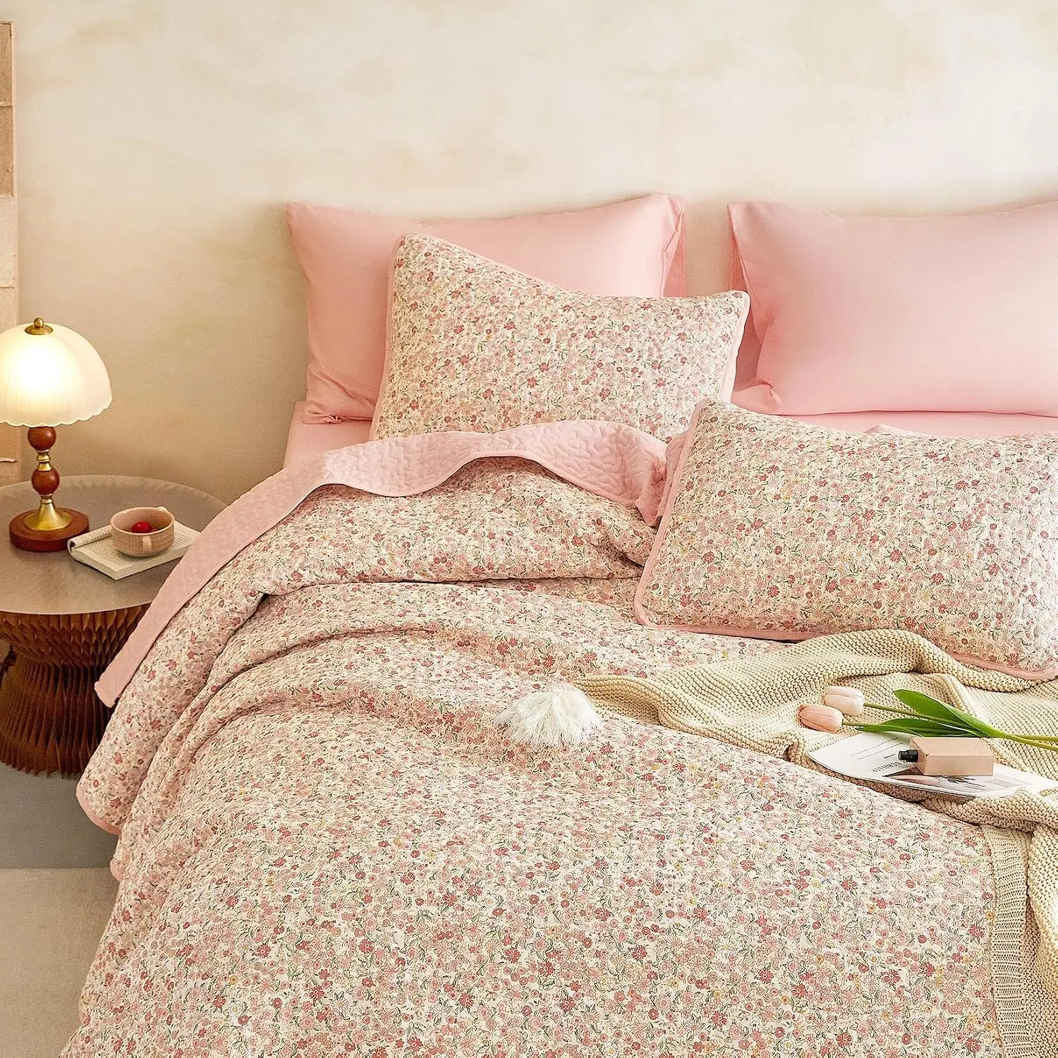3-Piece Polyester Floral Print Reversible Lightweight Bedspread Coverlet Set, Cute Vintage Cottagecore for Teen Girls, Dorm Room Queen/Full Size Pink Bedding Set, Queen Size