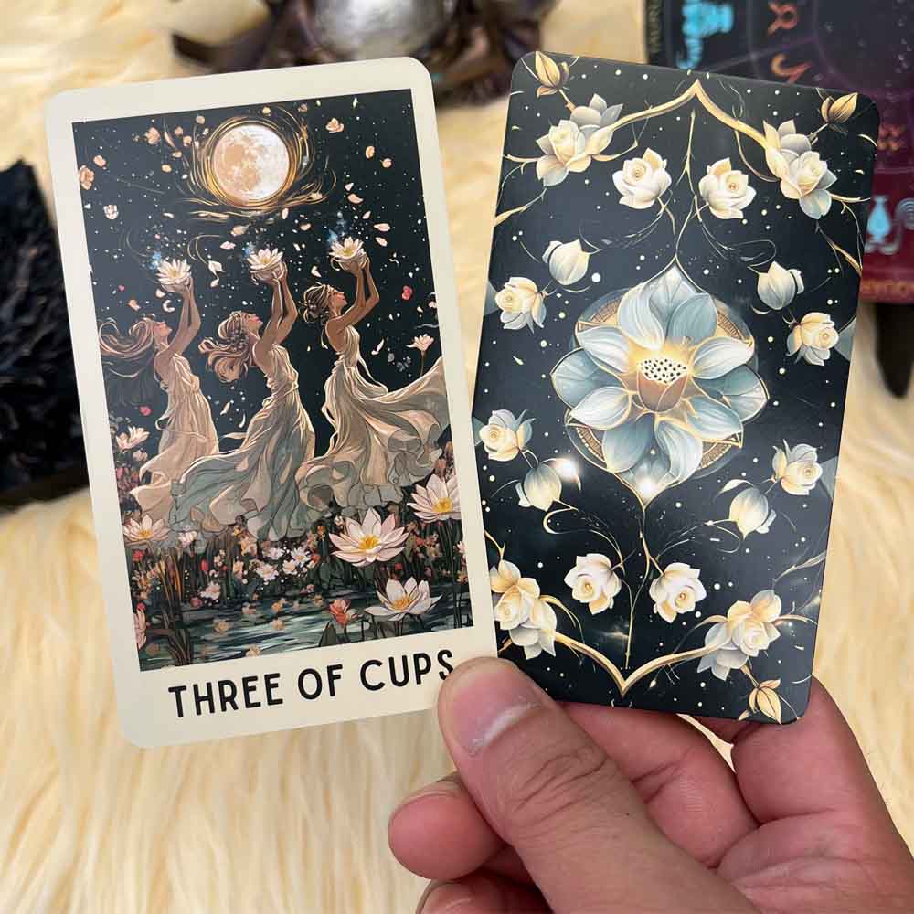 Ethereal Bloom Tarot Cards Deck, Classic Tarot Cards, 78 Pieces, 13x8 Cm, Traditional Design, Trust Flower Theme, Includes Paper Guide, Perfect for Divination Games