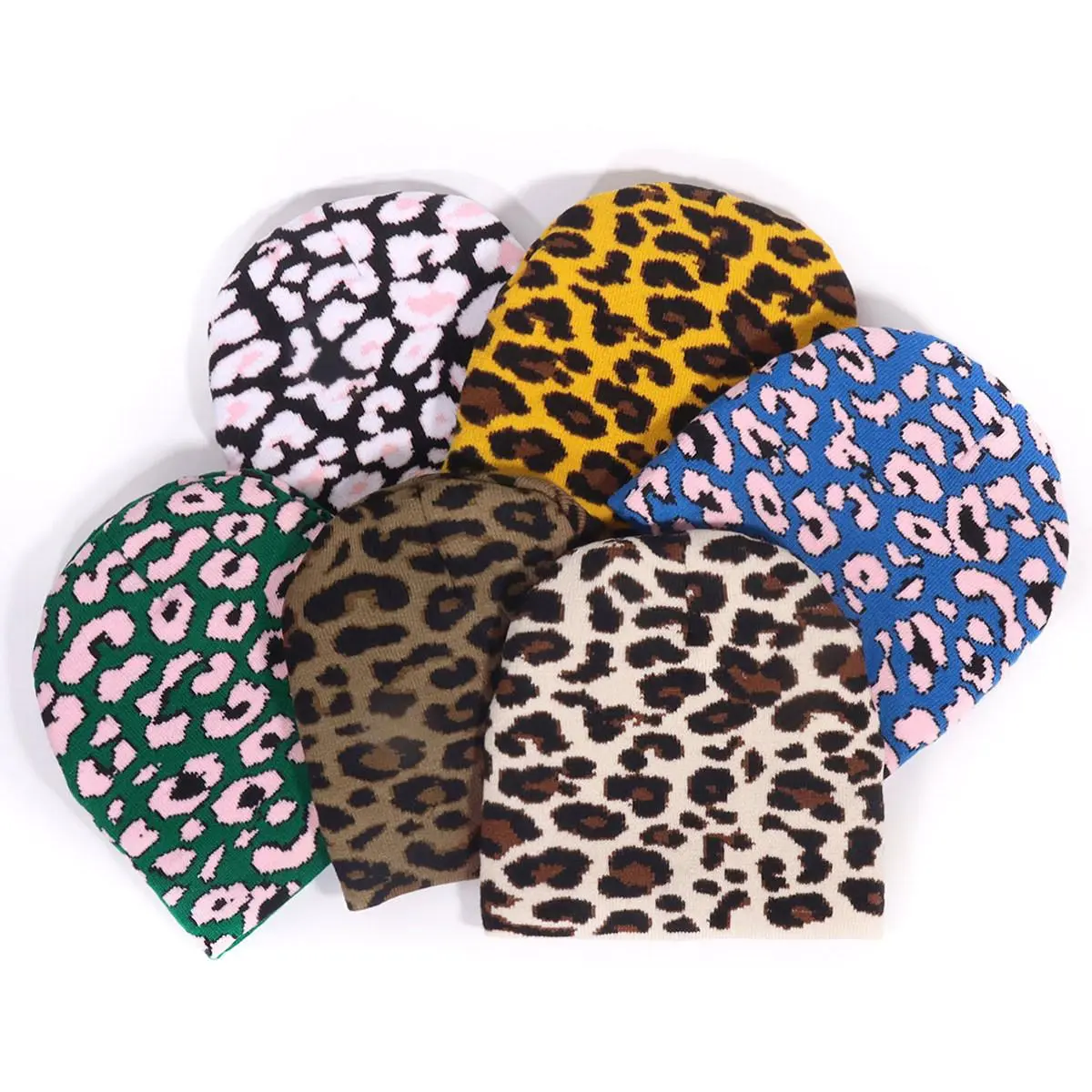 Women's Leopard Print Knitted Beanie Hat, Stylish Jacquard Winter Cap with Cuffed Design & Classic Pom Pom, Thick Warm Daily Fashion Accessory, Beanies Hats