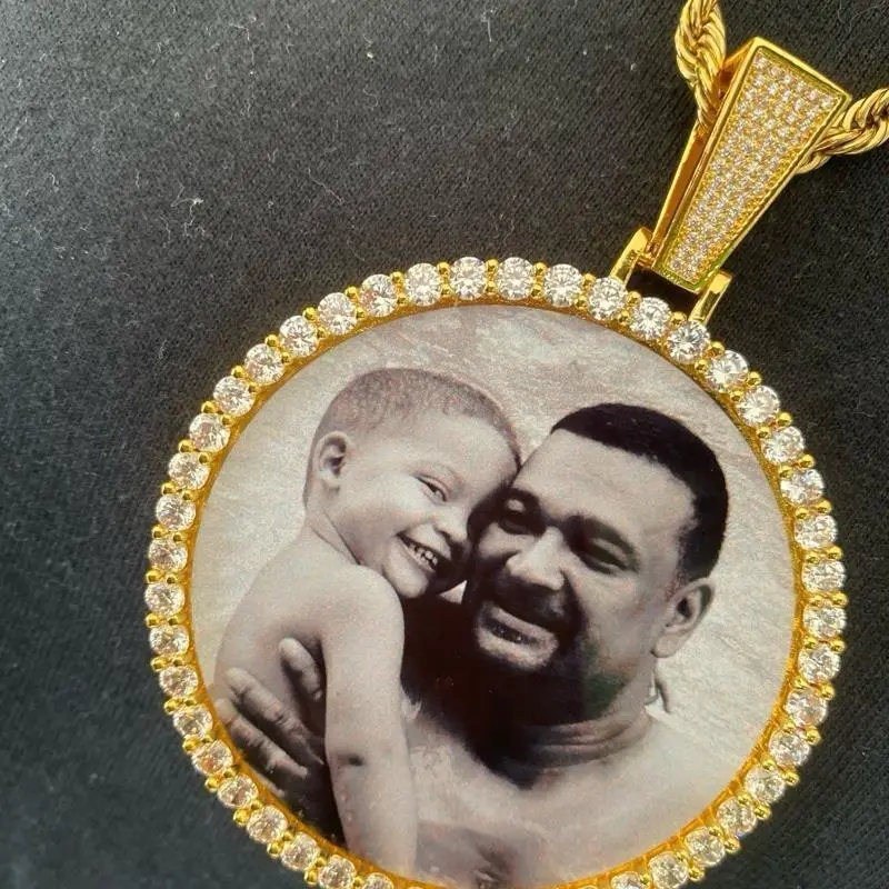 [ICE HUE] 18K Gold Vacuum Plated Copper DIY Customizable Photo Pendant Necklace with 5A+ Sri Lanka Zircon, Miami-Italy-Mexico & Micro Inspired, Men's Jewelry, Luxury Daily Wear Casual Gift for Women