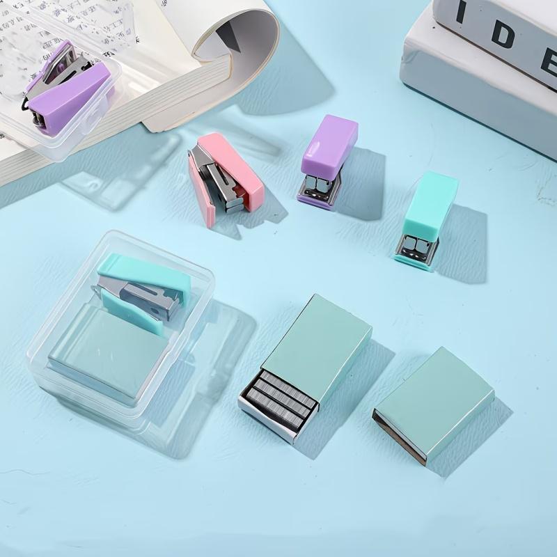One set of color mini stapler kit, 10-number staples, efficient and lightweight, fresh and creative metal binding, school office supplies