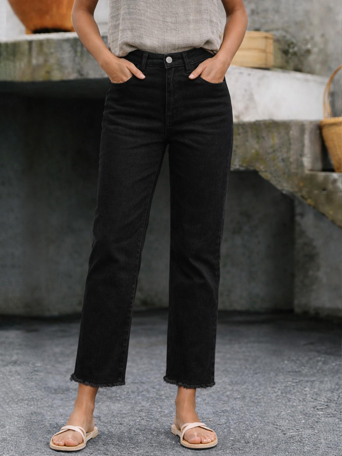 Women's Spring & Fall Slim-Fitting Basic Denim Jeans, Casual Button Fly Pockets Design, Long Regular Fit, Versatile Commuter Pants