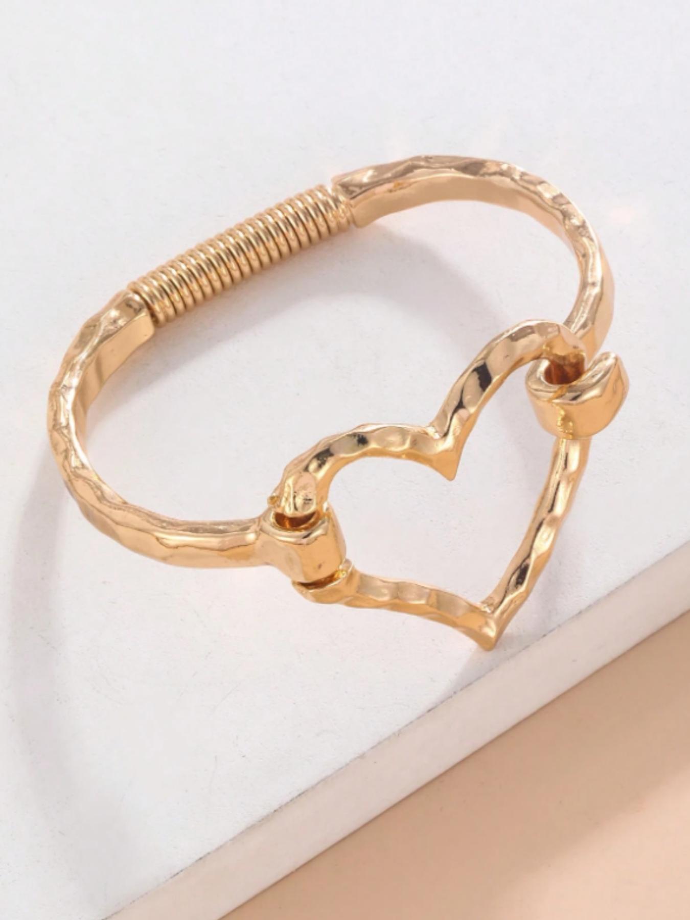 Fashionable Smooth Metal Heart Design Bracelet for Women, Perfect Gift, Heart Shaped Bracelet