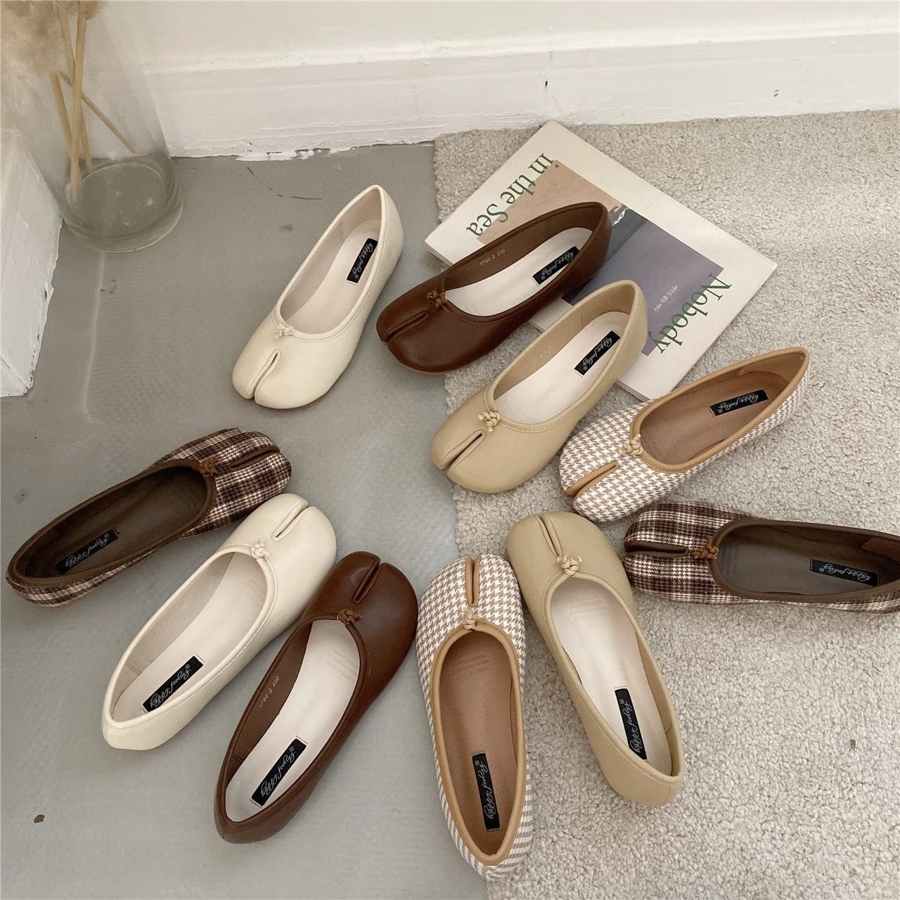 Comfortable Women’s Tabi Split Toe Ballet Flats Slip On Loafers Houndstooth and Solid Colors for Casual Daily Wear
