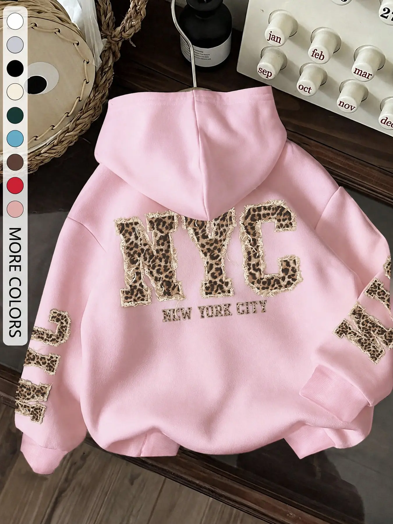 Women's Casual Vintage Nyc Leopard Print Hoodie with Pockets, Loose Fit Warm Fleece Pullover, Fashionable All-Season Sportswear