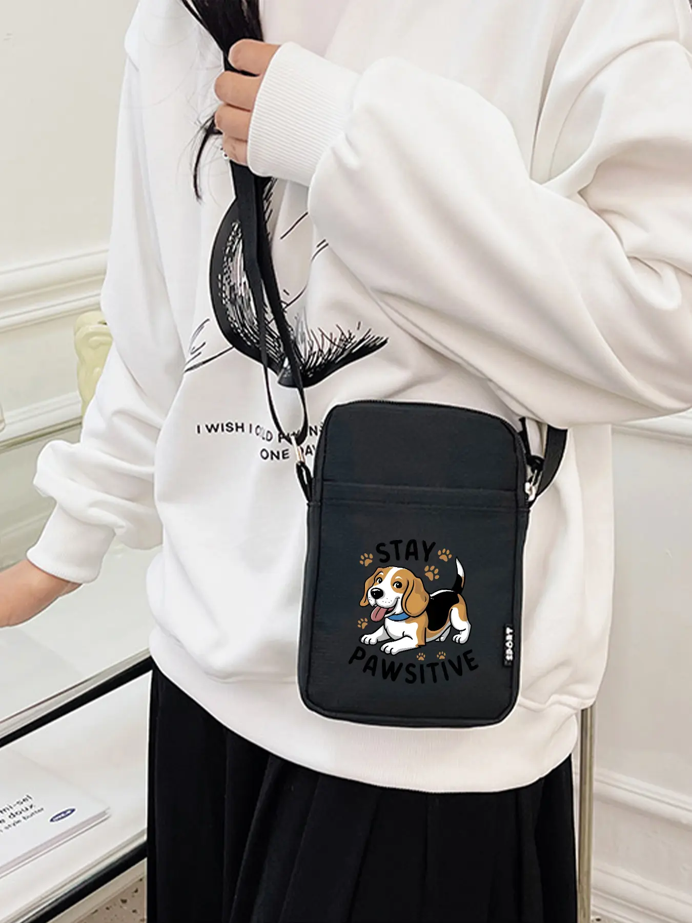 Beagle Pattern Crossbody Bag, Casual Shoulder Bag, Stylish, Simple and Versatile, A Must‑have for Travel and Vacation, Mobile Phone Bag and Coin Purse for Sports, Outdoor Activities and Outings, Trendy Item, The Perfect Gift.