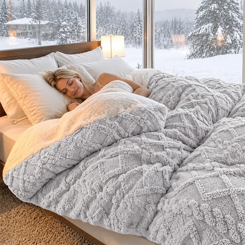 1pc [Luxurious Taffeta Comforter] Premium Plush Thick Comforter/Blanket, Soft, Thick, And Warm for All Seasons with Softness, Perfect for Bedroom, Guest Room, And Hotel, Use As Gifts for Family, Friends, And Loved Ones, Machine Washable