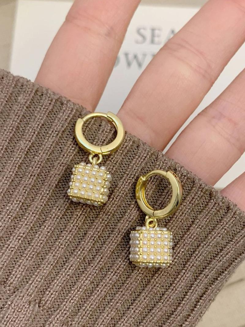 French Vintage Geometric Square Faux Pearl Earrings, Simple Elegant Design, Unique Ladies' Daily Wear Party Jewelry, High Quality Earrings