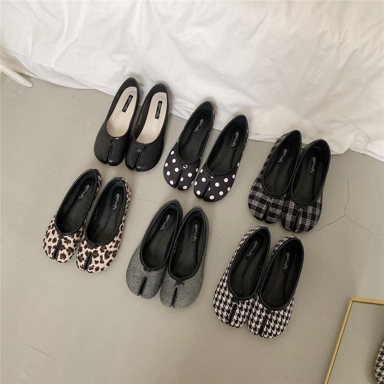 Comfortable Women’s Tabi Split Toe Ballet Flats Slip On Loafers Houndstooth and Solid Colors for Casual Daily Wear