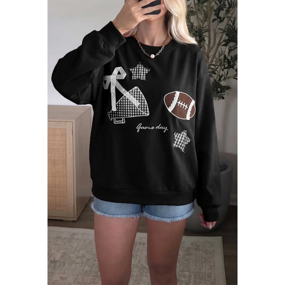 Women's Round Neck Long Sleeve Star Pattern Embroidered Black Gingham Patch Rugby Sweatshirt, Casual Everyday Tops, Sleeves, Embroidery