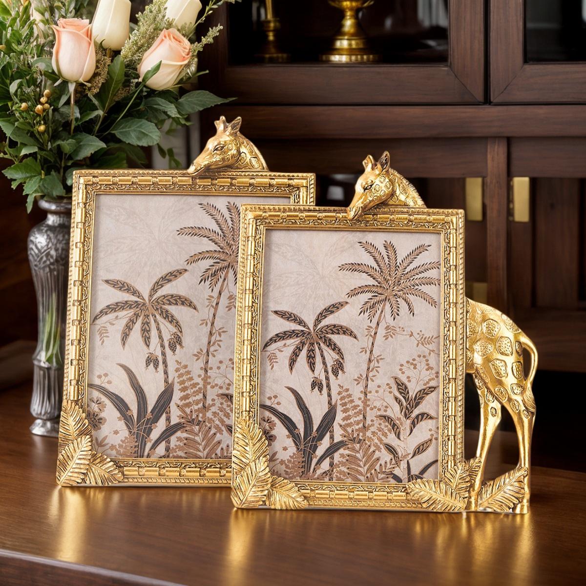 Golden Resin Long Neck Giraffe Decorative Frame, Rectangular Photo Display Frame for Home Decoration, Ideal for Photography Props