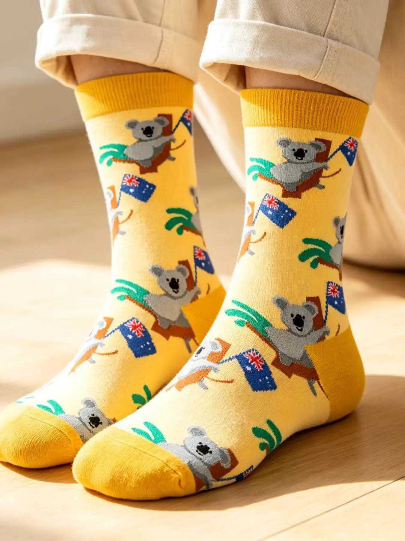 5 Pairs Cute Koala Pattern Mid-Calf Socks, Unisex Cartoon Animal Print Socks, Fun Fashionable Casual Socks for Men and Women