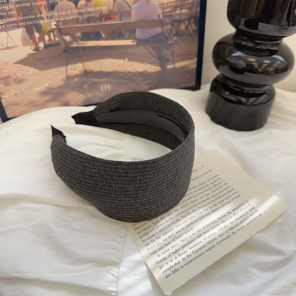 Wide Headband for High Forehead, Non-Slip Hair Accessory, Elegant Design, Perfect for Office and Dates, Women's Fashion Essential
