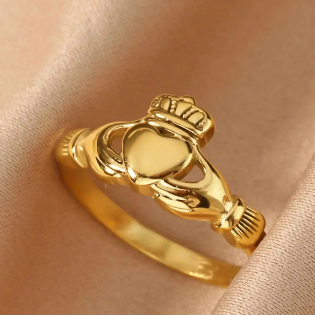 Elegant Classic Claddagh Rings For Women 18K Gold Plated Stainless Steel Celtic Knot Ring Wedding Party Jewelry Gift