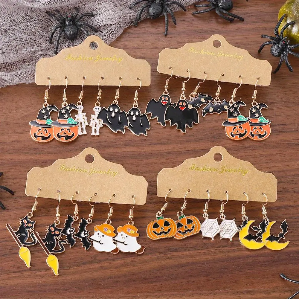 3 Pairs Personalized Halloween Retro Gothic Earrings Set, Personalized Black Cat, Bat, Ghost, Ghost Face, Pumpkin, Spider Web & Skull Pendant Enamel Earrings Set Costume Parties & Daily Wear, Versatile Halloween Spooky Accessories