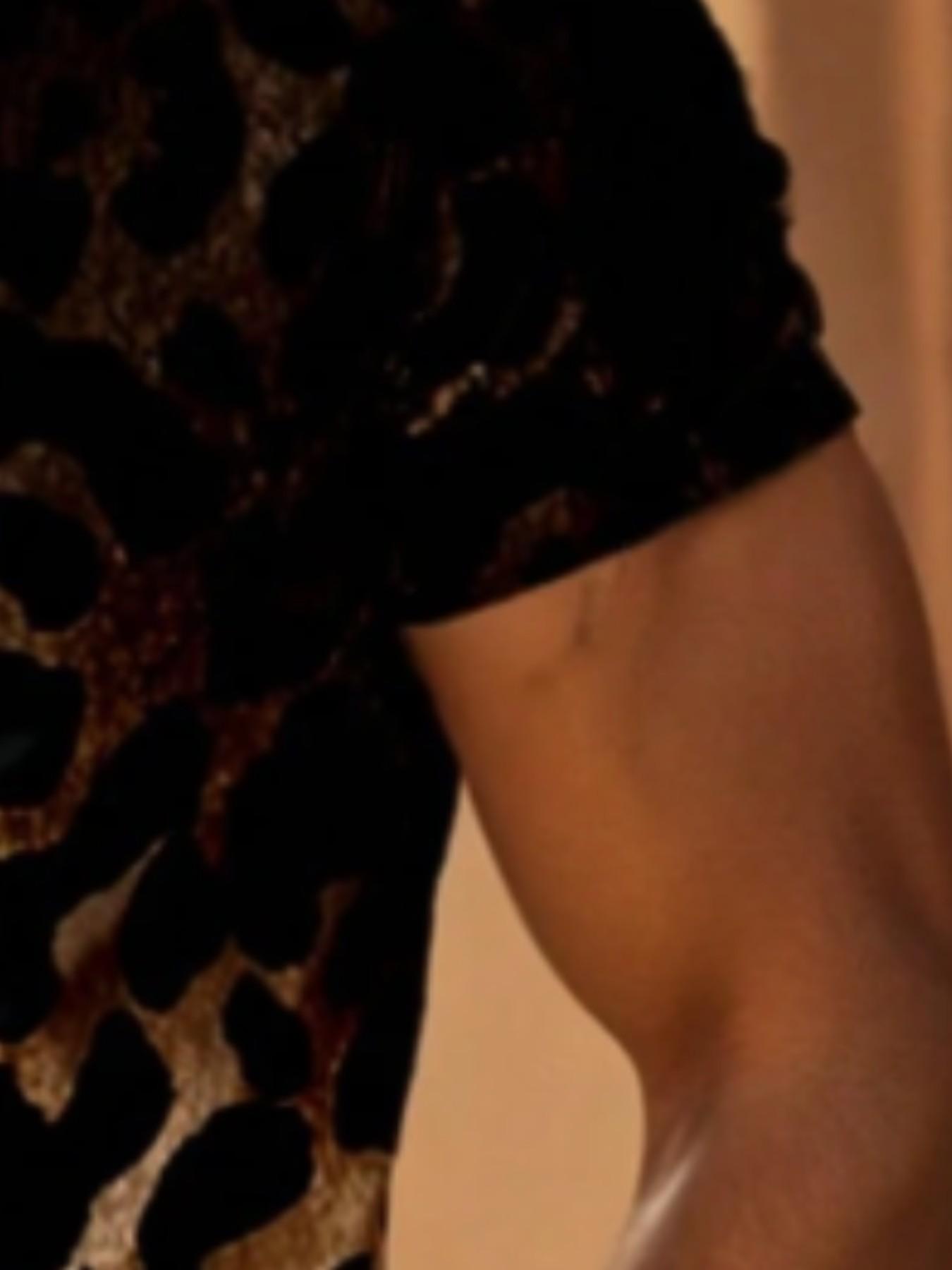 Men's Summer Leopard Print Short Sleeve Shirt, Slim Fit Casual Button Down Top, Trendy Streetwear Fashion, Versatile Daily Wear