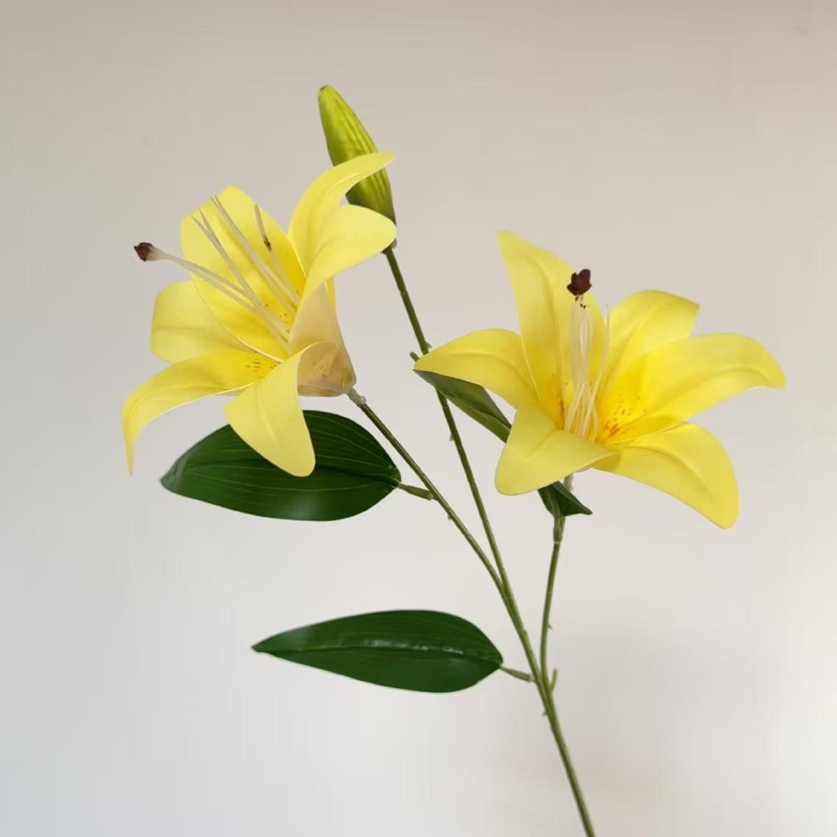 Realistic 3-Head Lily Artificial Flower, Home Decoration Fake Flowers, Photography Props, Universal Setting, No Ca Prop 65