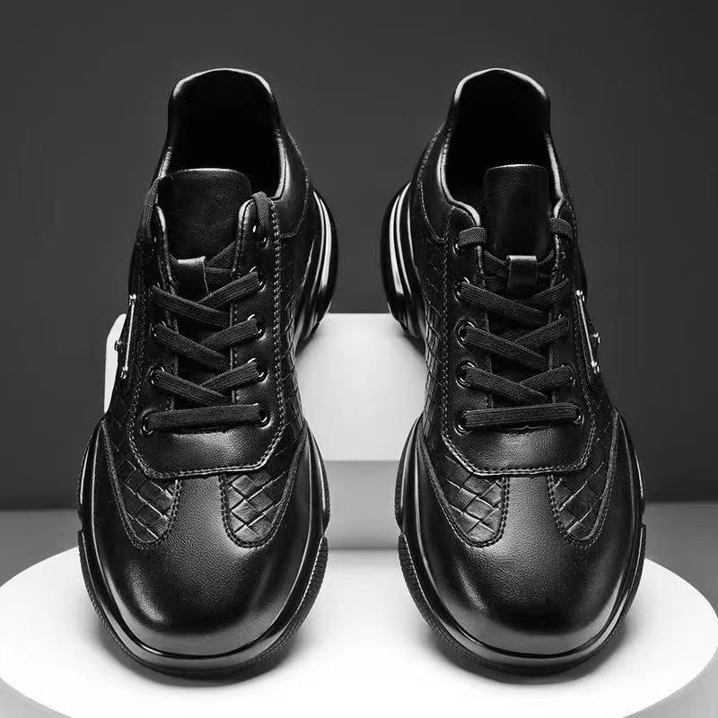 Spring new men's casual leather shoes, trendy shoes, fashionable and versatile trendy leather sneakers