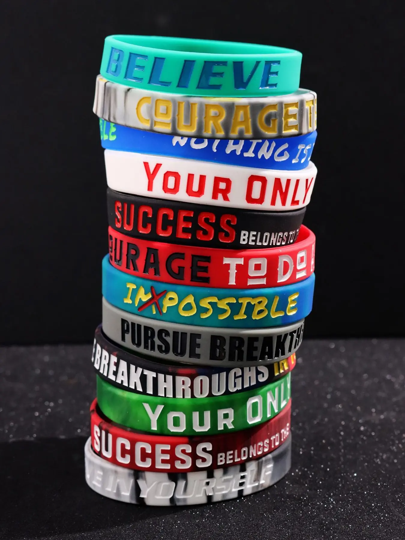 12-Piece Set Unique Streetwear Punk Silicone Bracelets, Fashionable English Design, Perfect for Daily Wear, Festivals, Parties
