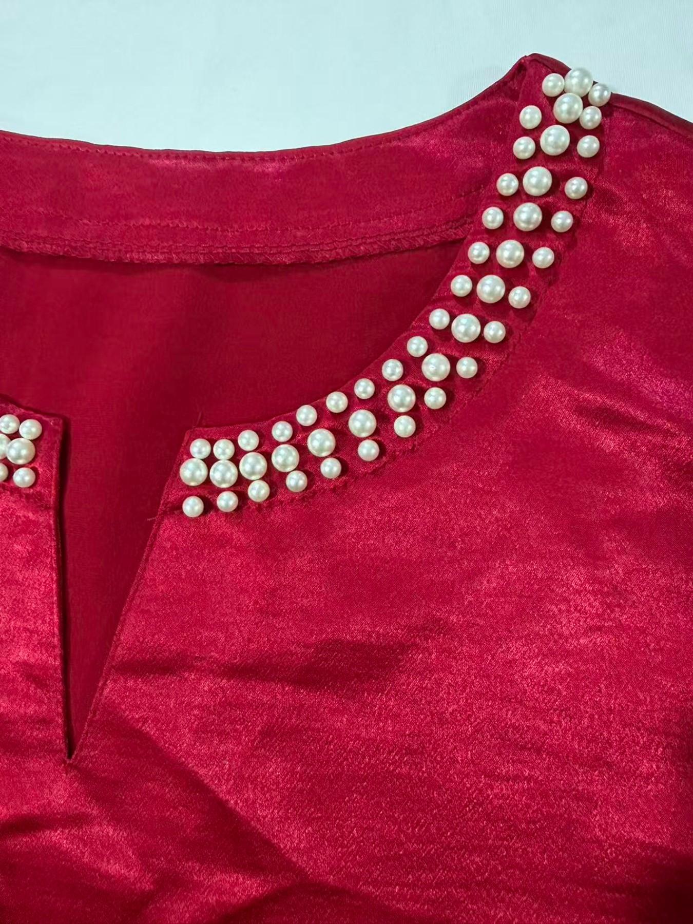 Women's Fashion Pearl V-Neck Solid Long Sleeve Simple Shirt, Elegant Casual Blouse for Daily Wear, Stylish Ladies' Top