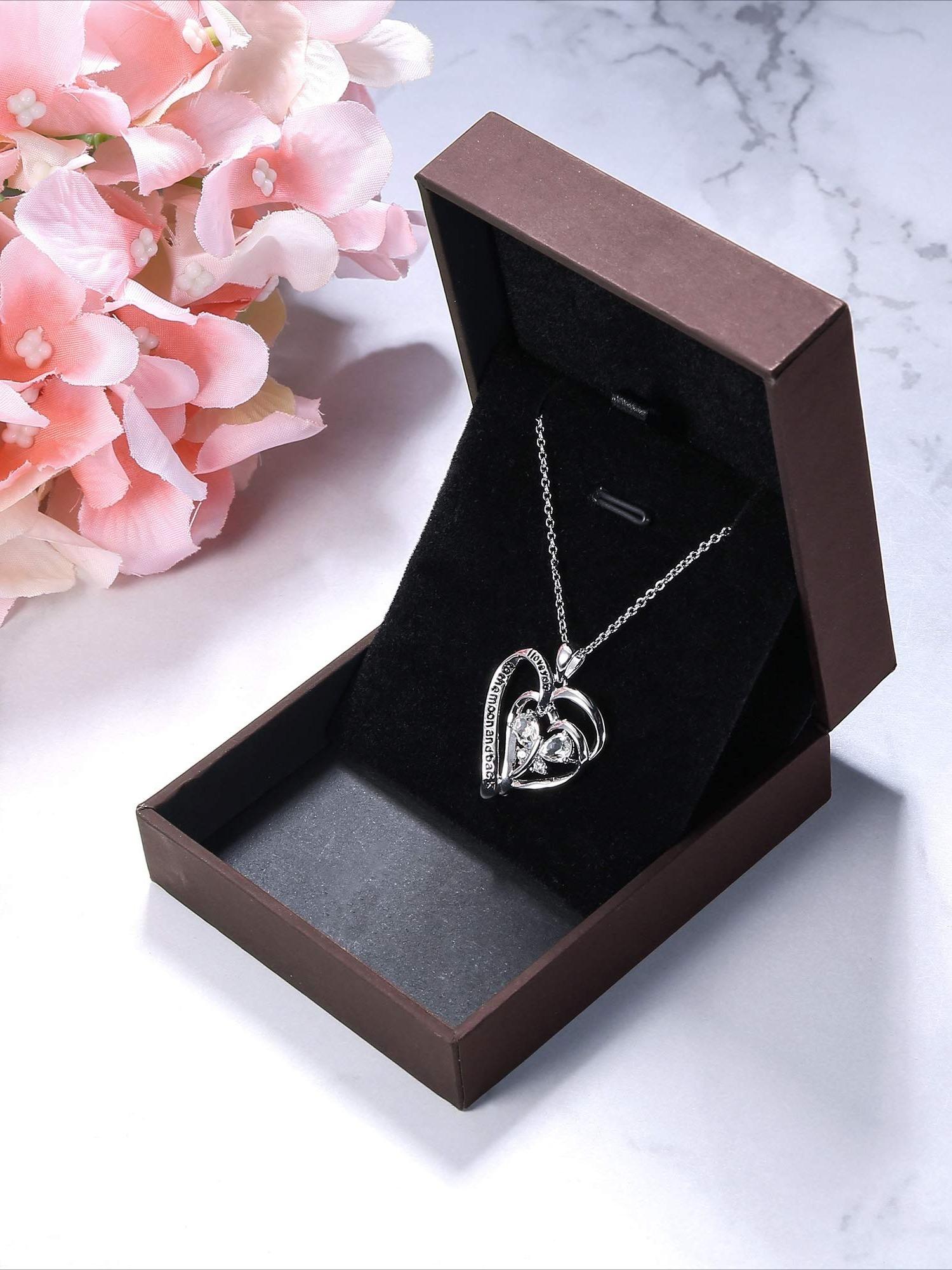 1 Pc Silvery Classic Double Heart Necklace for Women Men Stunning Forever Love-inspired Design Dazzling Swarovski Crystals Romantic Glamorous Visual Effect Symbolic Double Heart Shape Great for Valentine’s Day Wedding Anniversaries Engagements