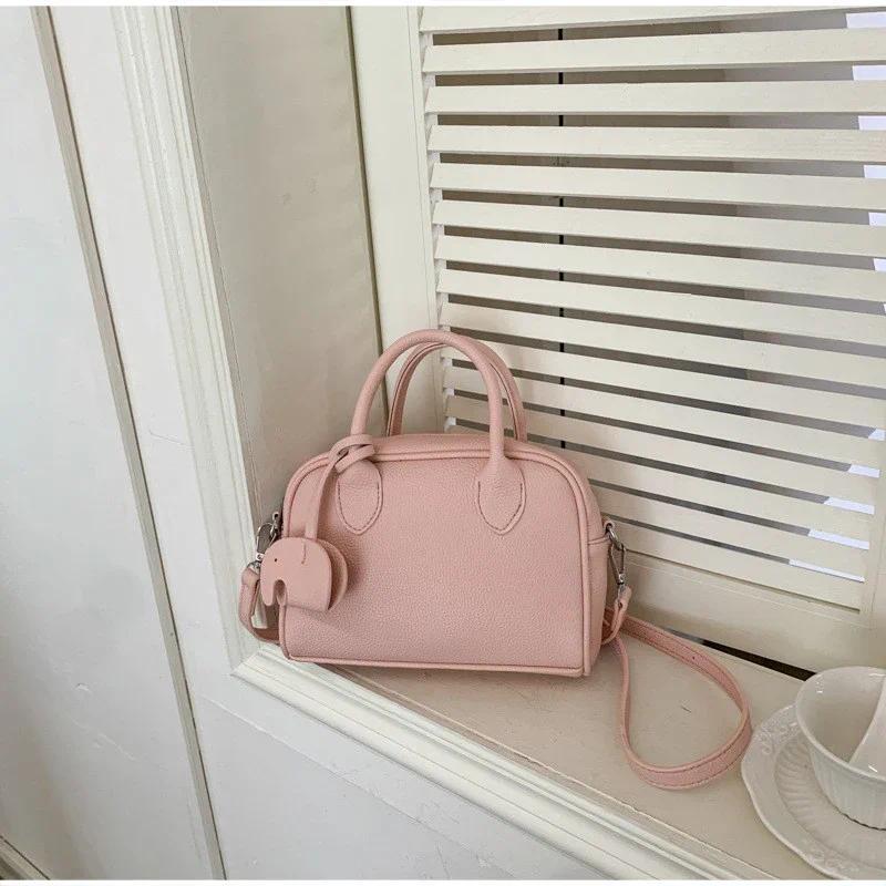 Women's Retro Solid-Color Minimalist Shoulder Bag - Compact Clutch for Daily Commuter Use