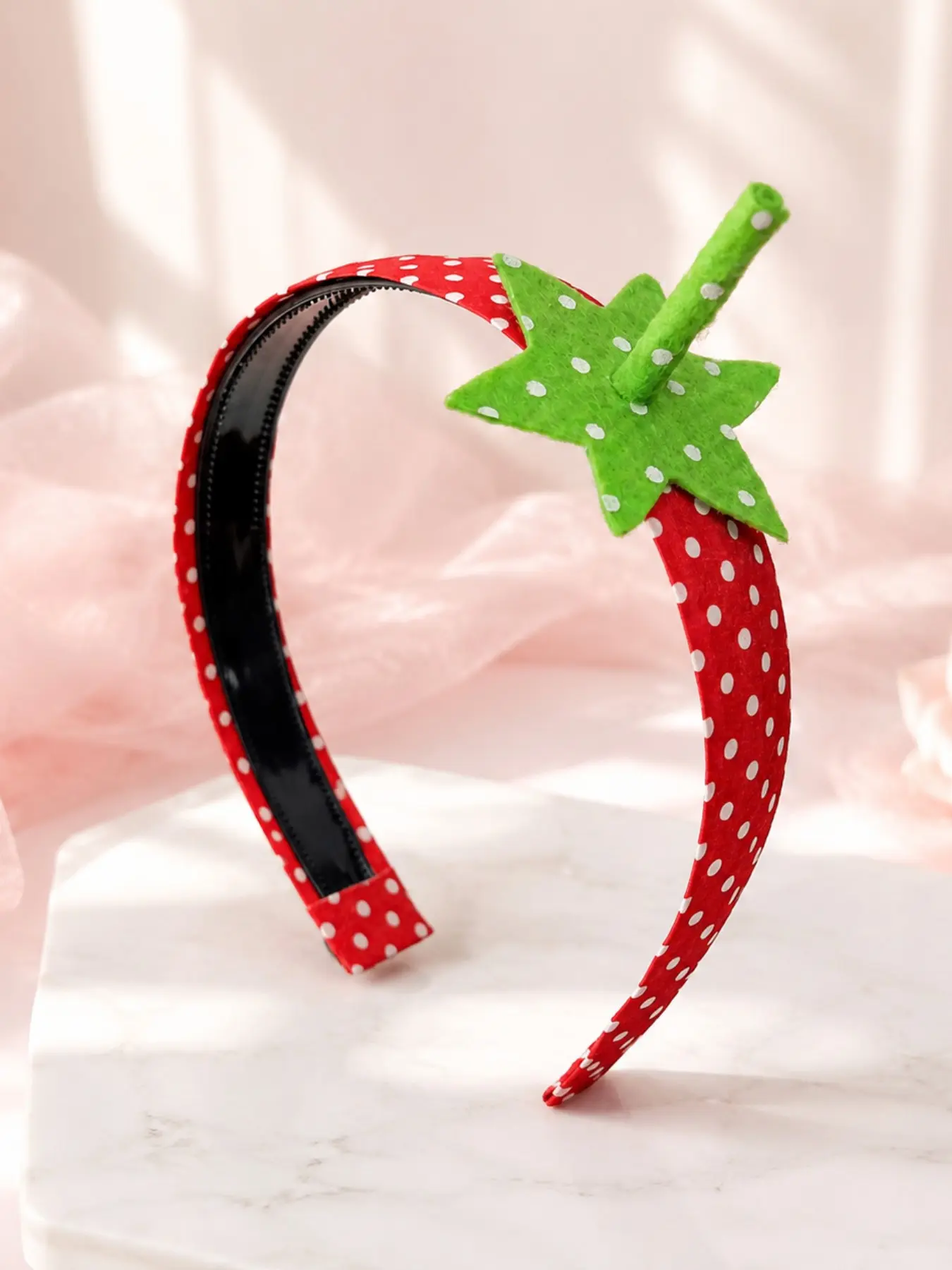 Cute 3D Strawberry Hairband, Polka Dot Fruit Headband, Sweet Millennial Y2K Style, Role Play Party Accessory, for Women and Girls