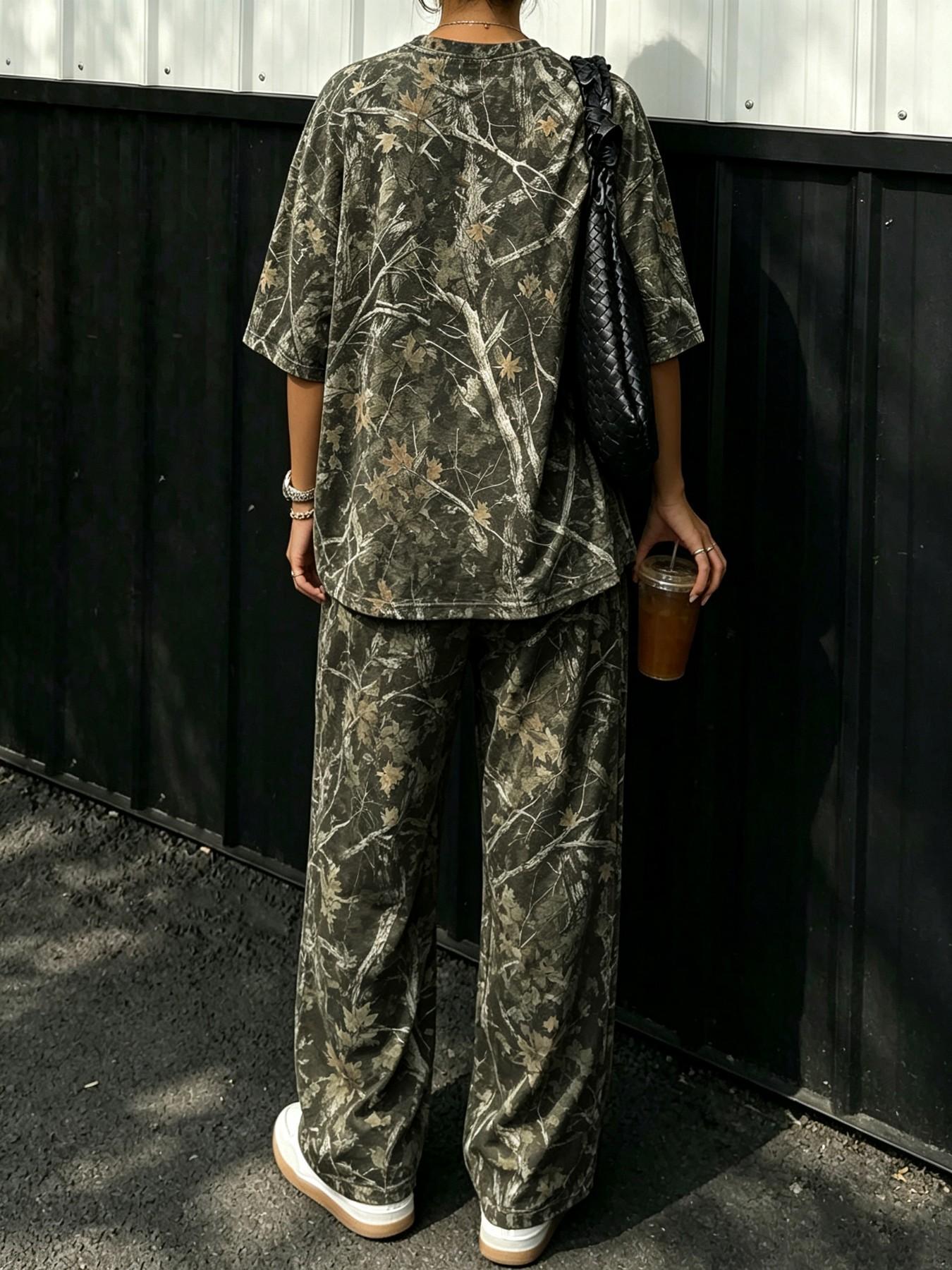 American Vintage Millennial Style Camouflage Print Casual Suit, Round Neck Drop Shoulder Short Sleeve and Loose Wide Leg Pants Set, Women's Outdoor Sports, Casual Sportswear Outfit, Casual Sporty Set