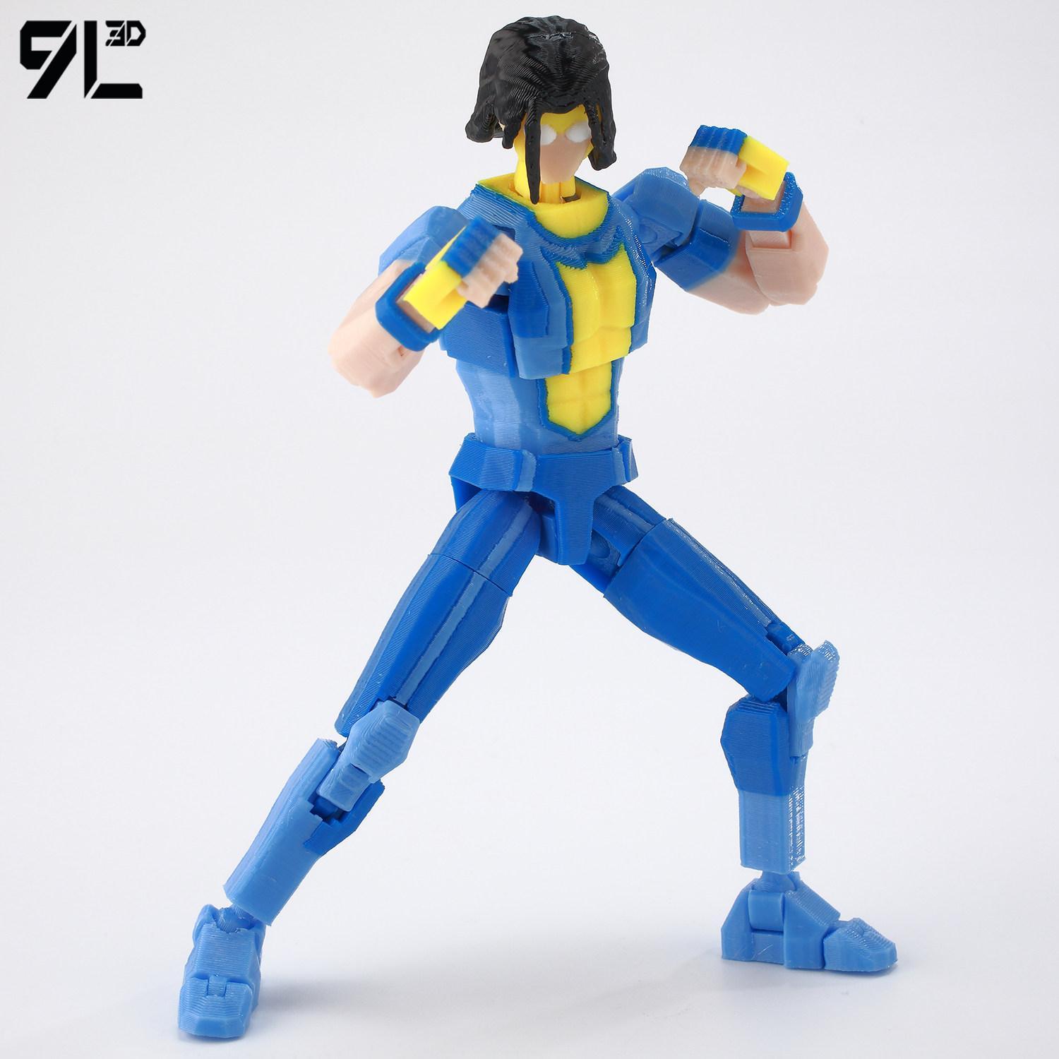 9L 3D 3D Printed Articulated Omni-Man Action Figure From Invincible Series With Interchangeable Hands Collectible Model
