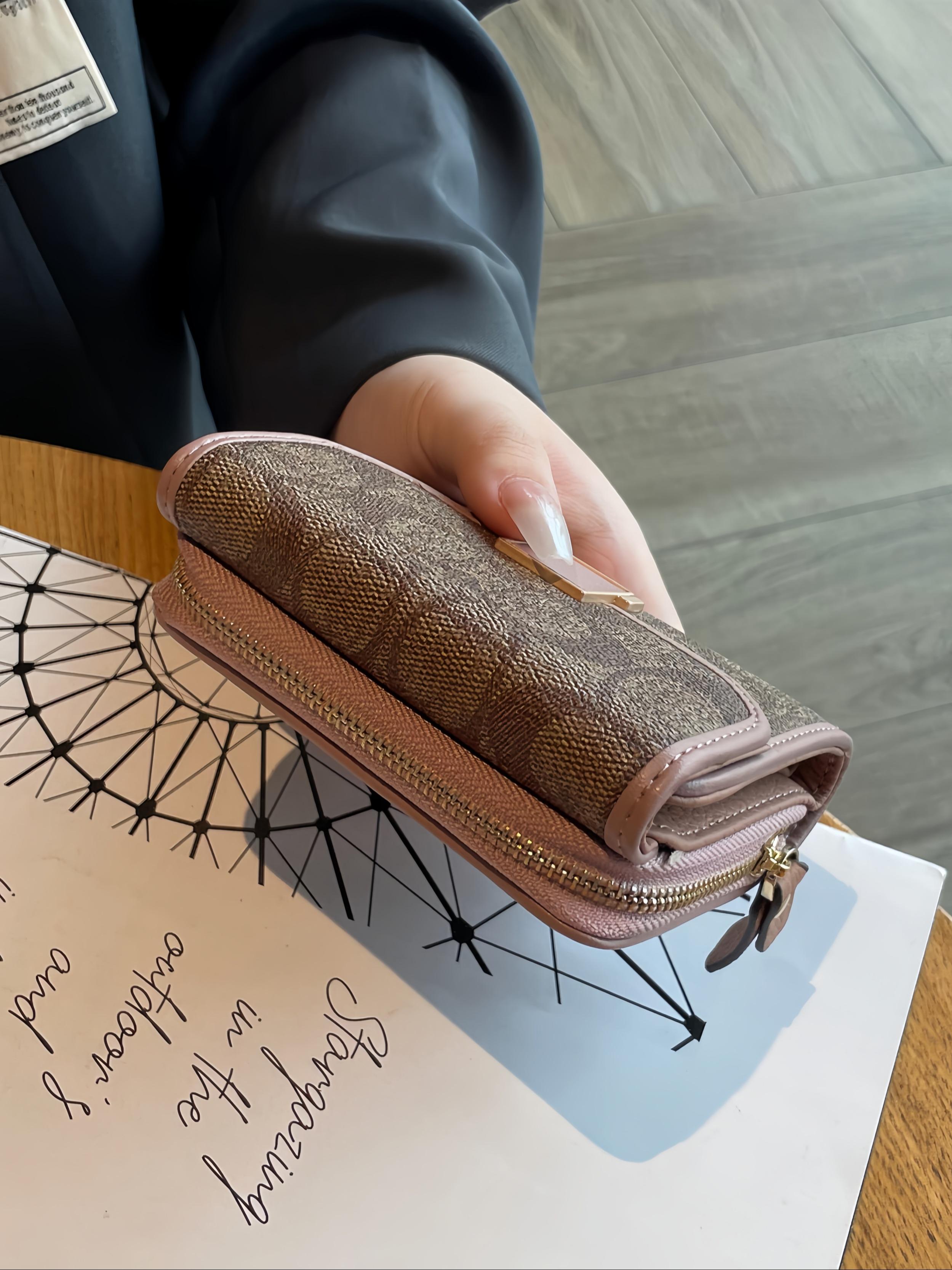 Women's Short Wallet Card Holder, New Foldable Leather Coin Purse, Unique Design High-End Small Wallet, Trendy Fashion Accessory