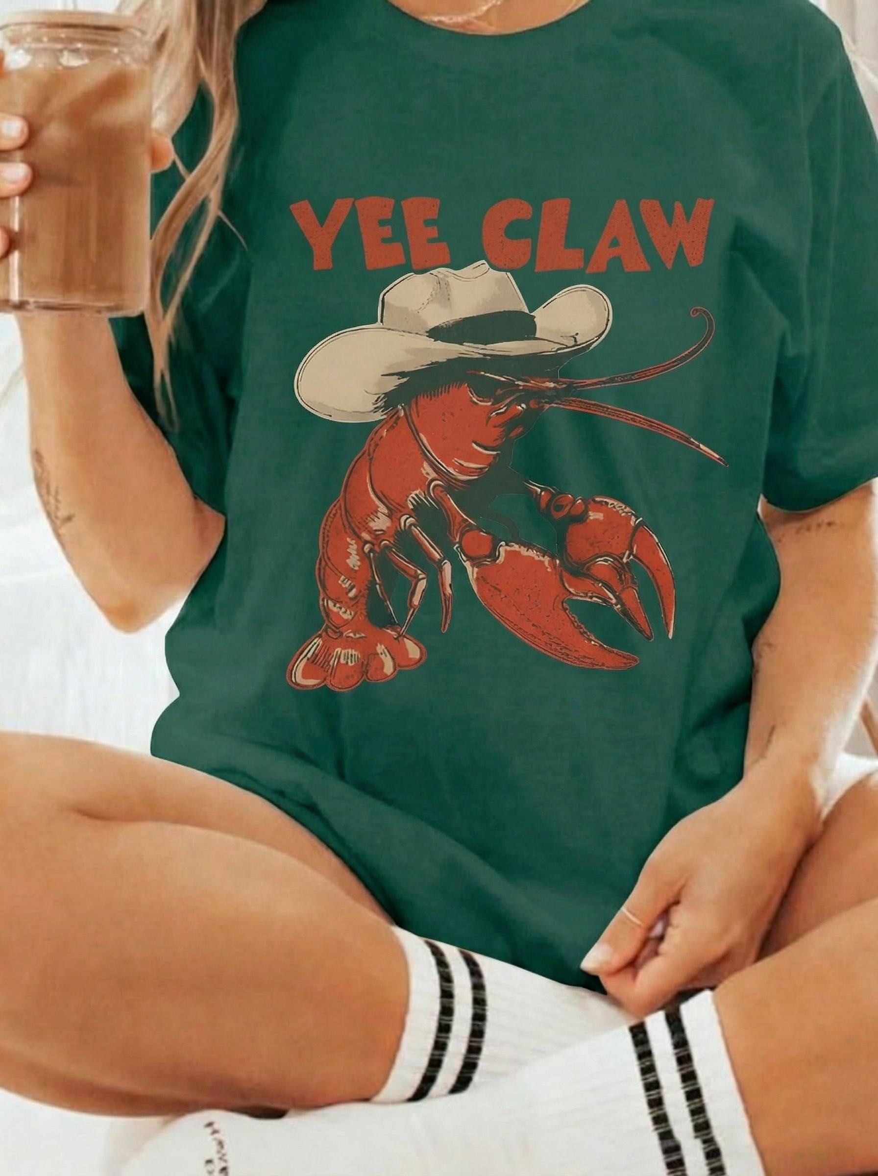 Cowboy Crawfish Vintage Oversized Graphic T-Shirt Beachwear Summer Vacation Western Style Funny Lobster Tee Casual Streetwear Coastal Aesthetic Soft Trendy Outfit Women Holiday Fashion Cute Graphic Tee Comfortable Loose Fit Summer Top Beach Outfit Street