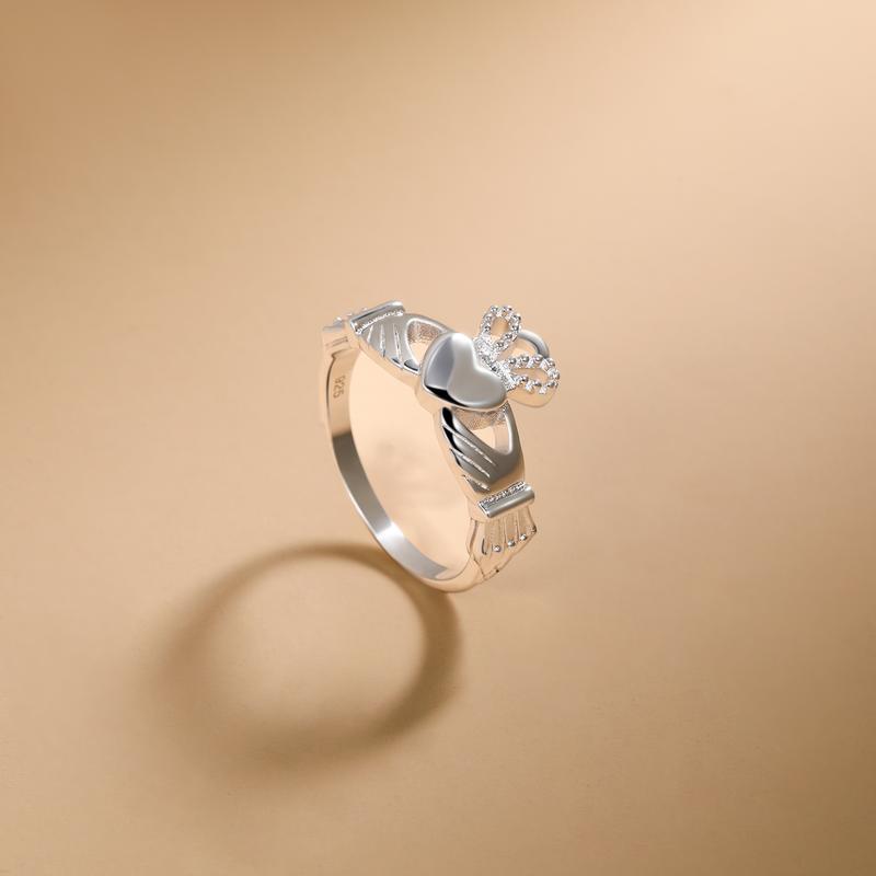 EAMTI 925 Sterling Silver Women's Claddagh Irish Ring Love Heart Celtic Knot Crown Engagement Wedding Band