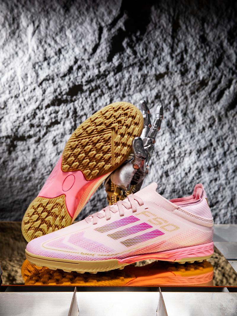 New Youth Football Shoes Recommendation, School Student Competition Training Low Top Nails Wear-Resistant Anti-Slip Grip Unisex Adults