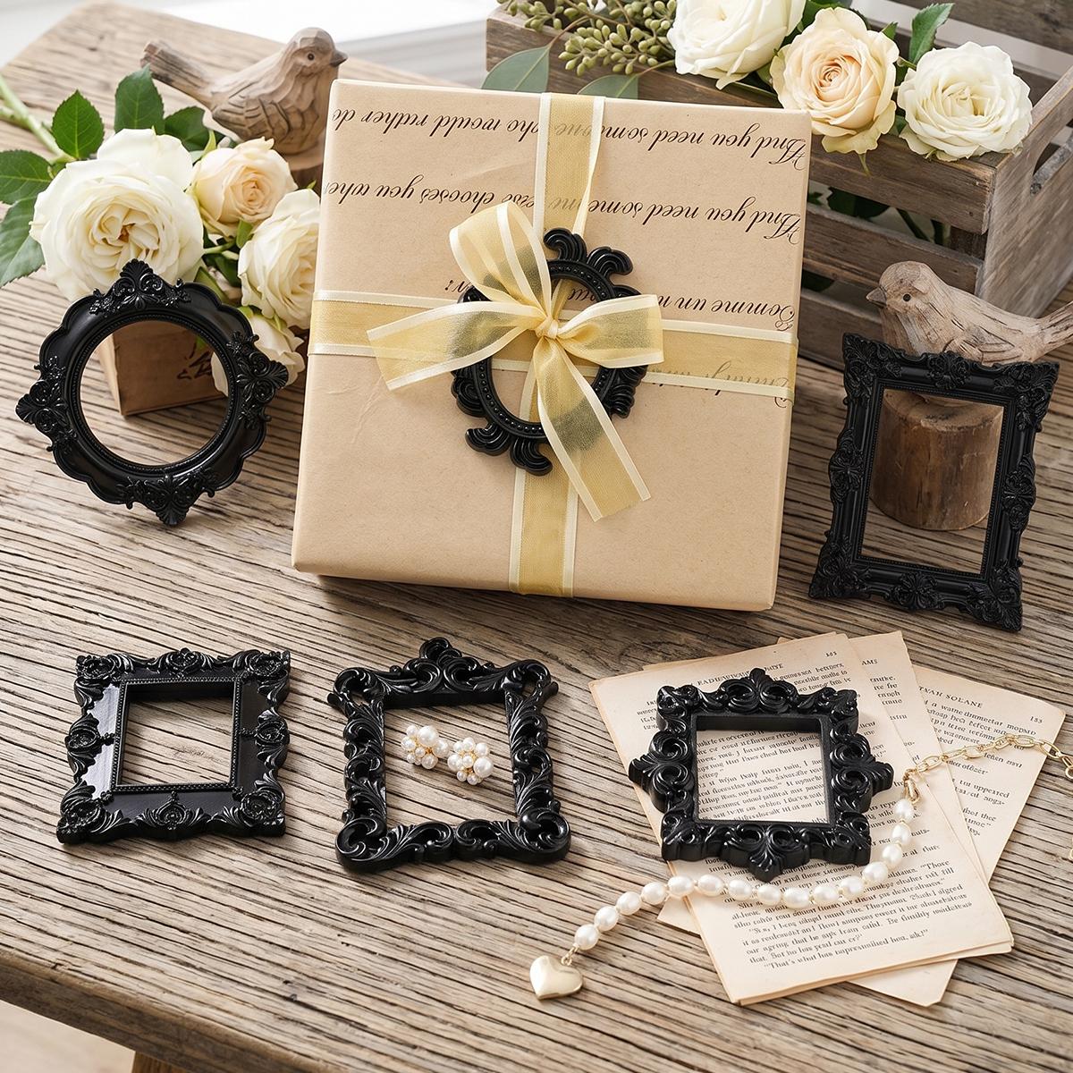 European Resin 3D Pattern Frame Decorative Item, Multiple Styles Available, Suitable for Various Scenes and Home Styles, Mini House Decoration, Holiday Atmosphere Decor, Gift Box Decor