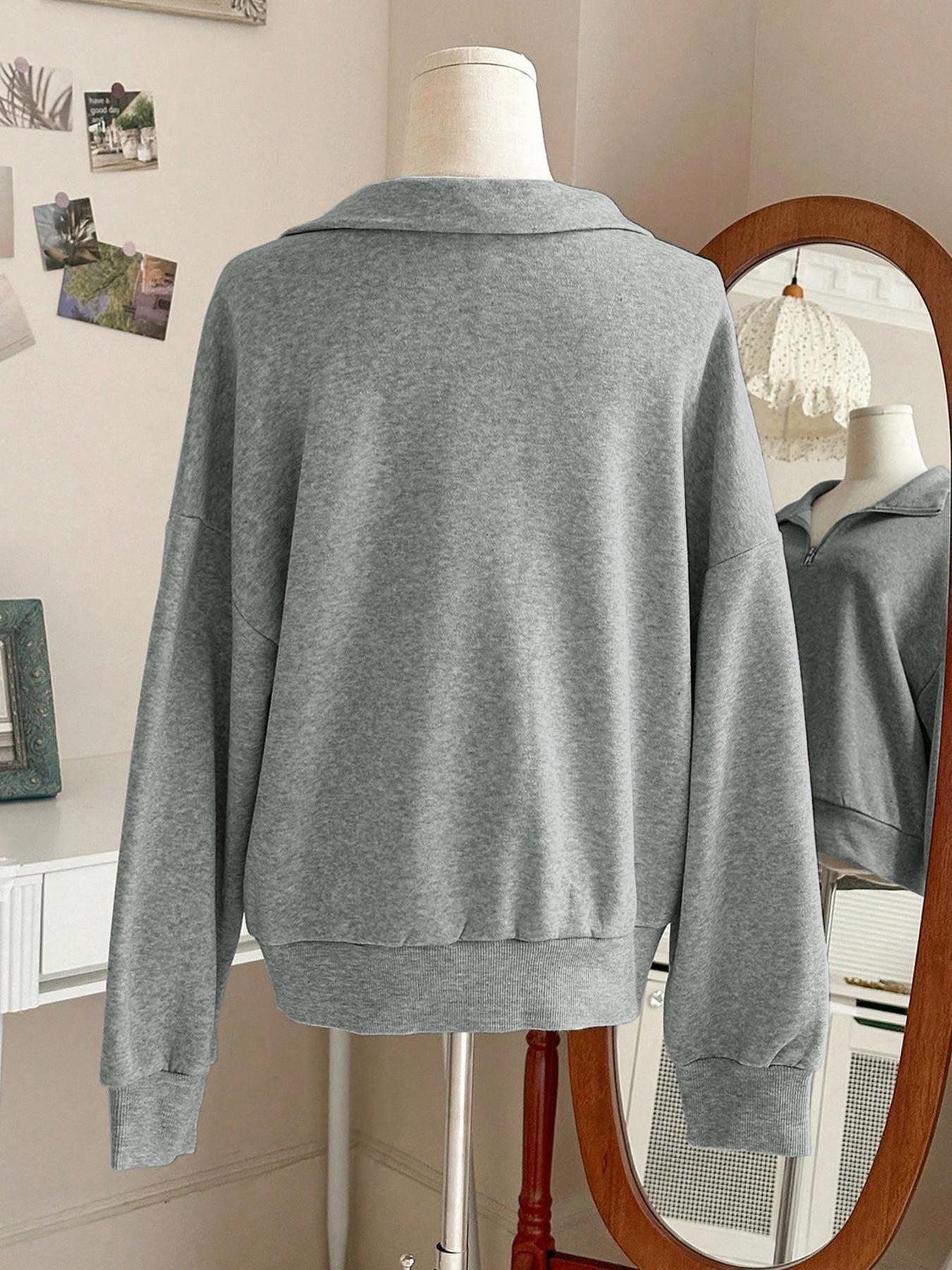 Women's light gray sweatshirt for autumn and winter, Y2K style, graphic floral print, zip-up collar, drop shoulder pullover sweatshirt, suitable for everyday street style.
