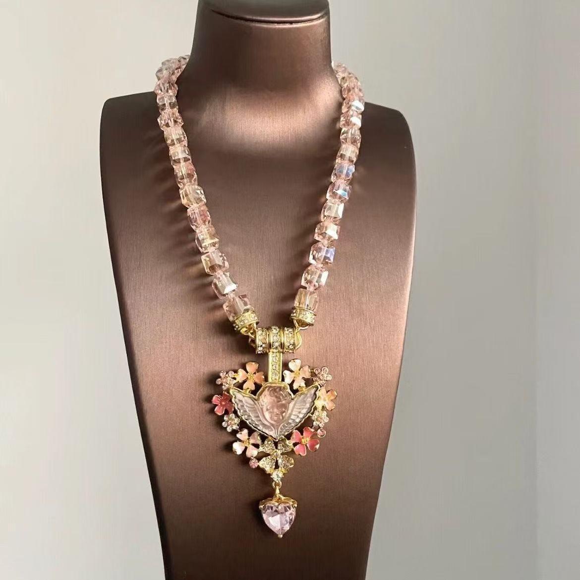 Women's Synthetic Beads Pendant Necklace - Vintage Layered Choker Jewelry, Delicate Minimalist Design, Accessory for Party Wear, Daily Use, Beaded Pendant Necklace, Dainty Choker Necklace