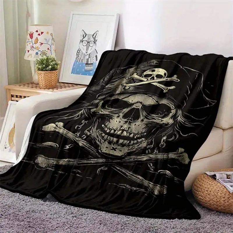 Pirate skull pattern soft polyester blanket - comfortable, warm, machine washable sofa, bed, picnic, travel blanket - rectangular, perfect for pets and holiday gifts