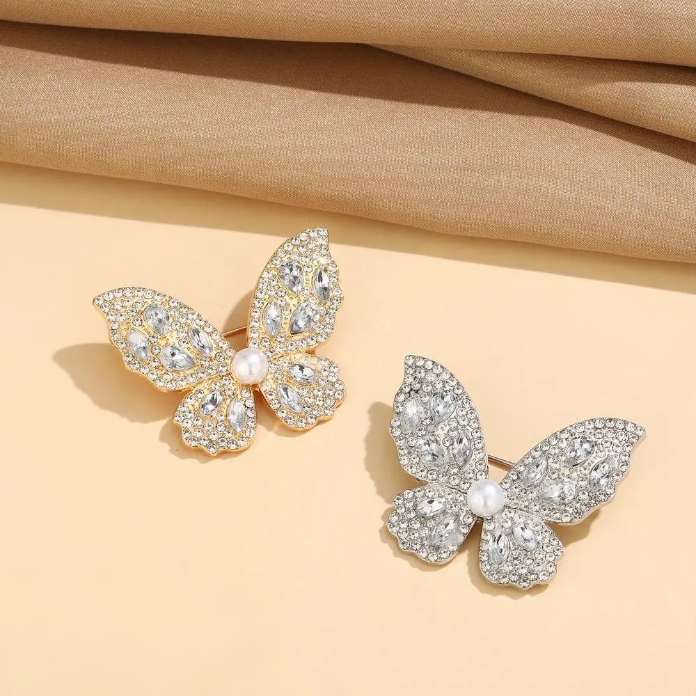 2PCS Niche Luxury Pearl Butterfly Brooch, Full Rhinestone Inlaid All-Match Suit Lapel Pin, Elegant Floral Brooch Jewelry for Women Daily Outfits, Size 4.2*3.2cm, Dating, Alloy, Butterfly - Gold, Commute, Fashion, Two Piece Set, Daily Wear