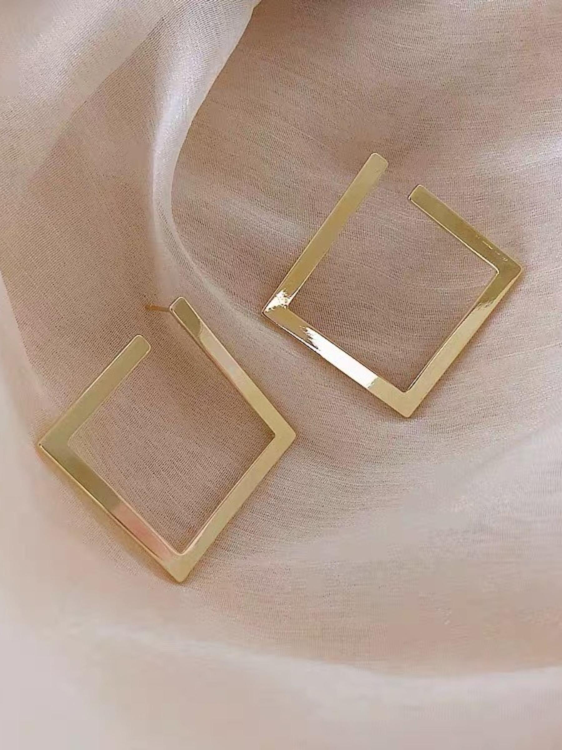 Vintage minimalist square earrings, irregular earrings, new exaggerated cool-style fashion earrings for women, open accessories, versatile for couples, best friends, dates and daily wear