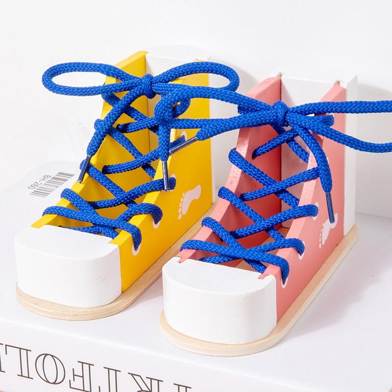 Wooden Shoe Lacing Toy, Shoe Laces, Educational Craft Kit for Kids, Creative DIY Project, Perfect Gift for Children, Enhances Fine Motor Skills